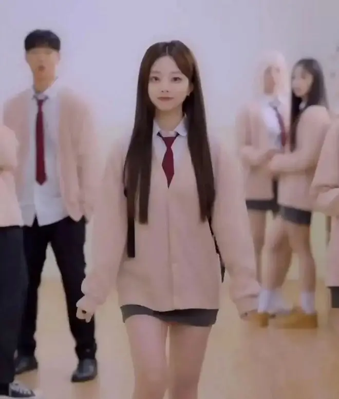 《我的女朋友和我三个妹妹们》：一场奇妙的家庭冒险，爱与羁绊的治愈之旅！